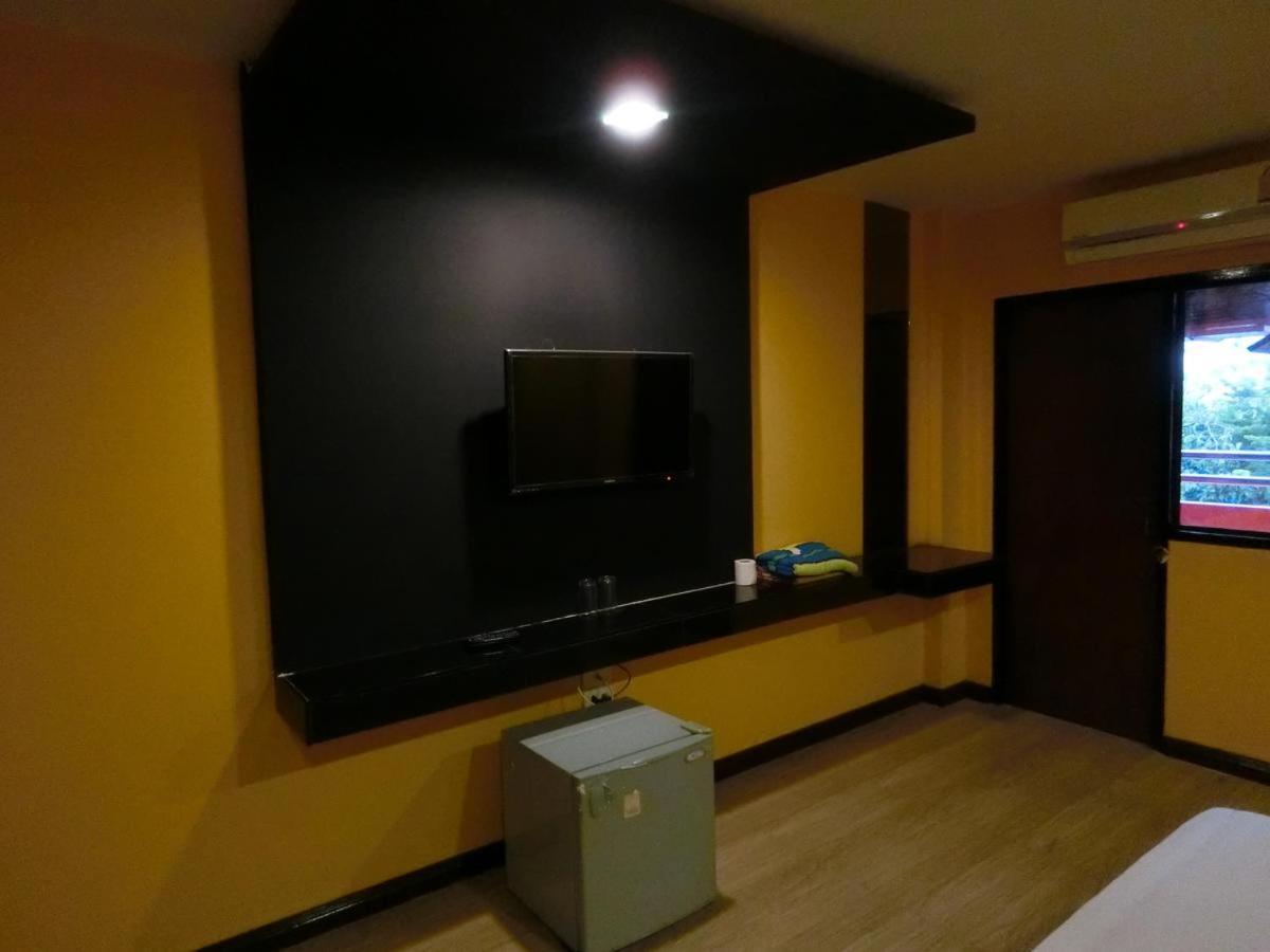 Newyork Suite Hotel Ban Ko  Exteriör bild
