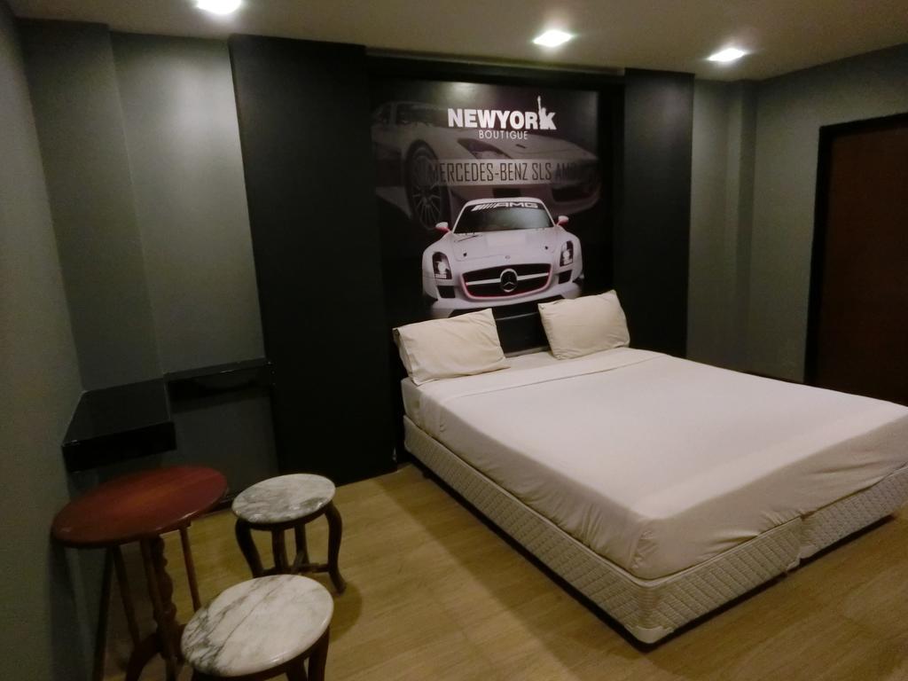 Newyork Suite Hotel Ban Ko  Rum bild